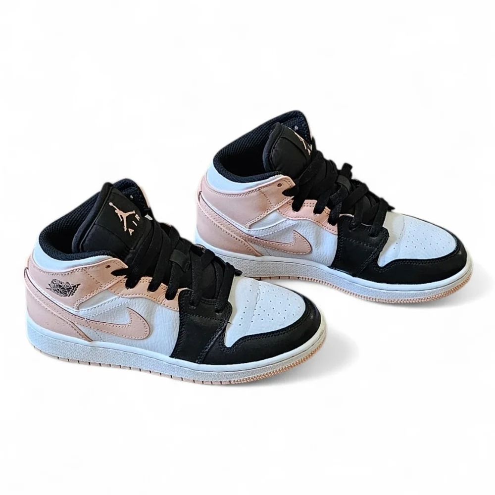 Air Jordan 1 Mid Pink Black White Youth Sneakers Size 3.5Y